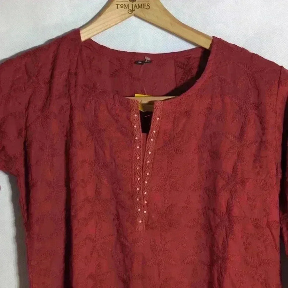Maroon Chikankari Hand embroidered kurtis Full Jaal sz M made in India 34in long - Picture 2 of 5
